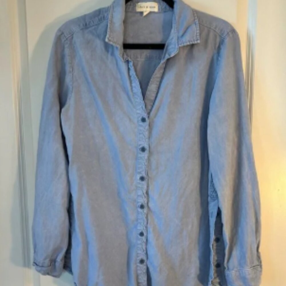 Anthropologie Cloth&Stone Blue Chambray Tencel/Lyocell Button Hem Shirt, Medium